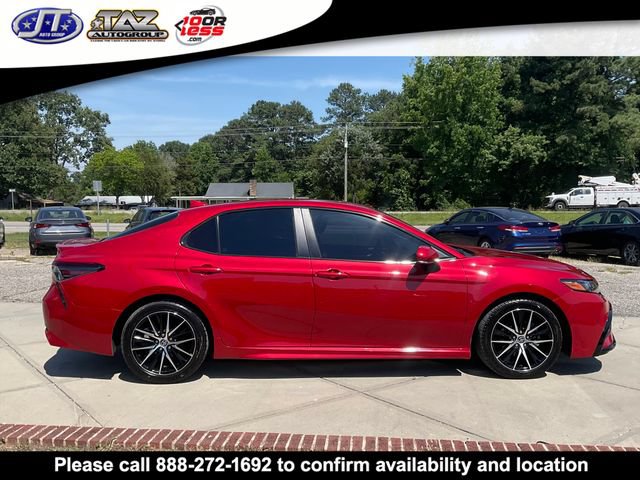 Used 2022 Toyota Camry SE FWD image 8