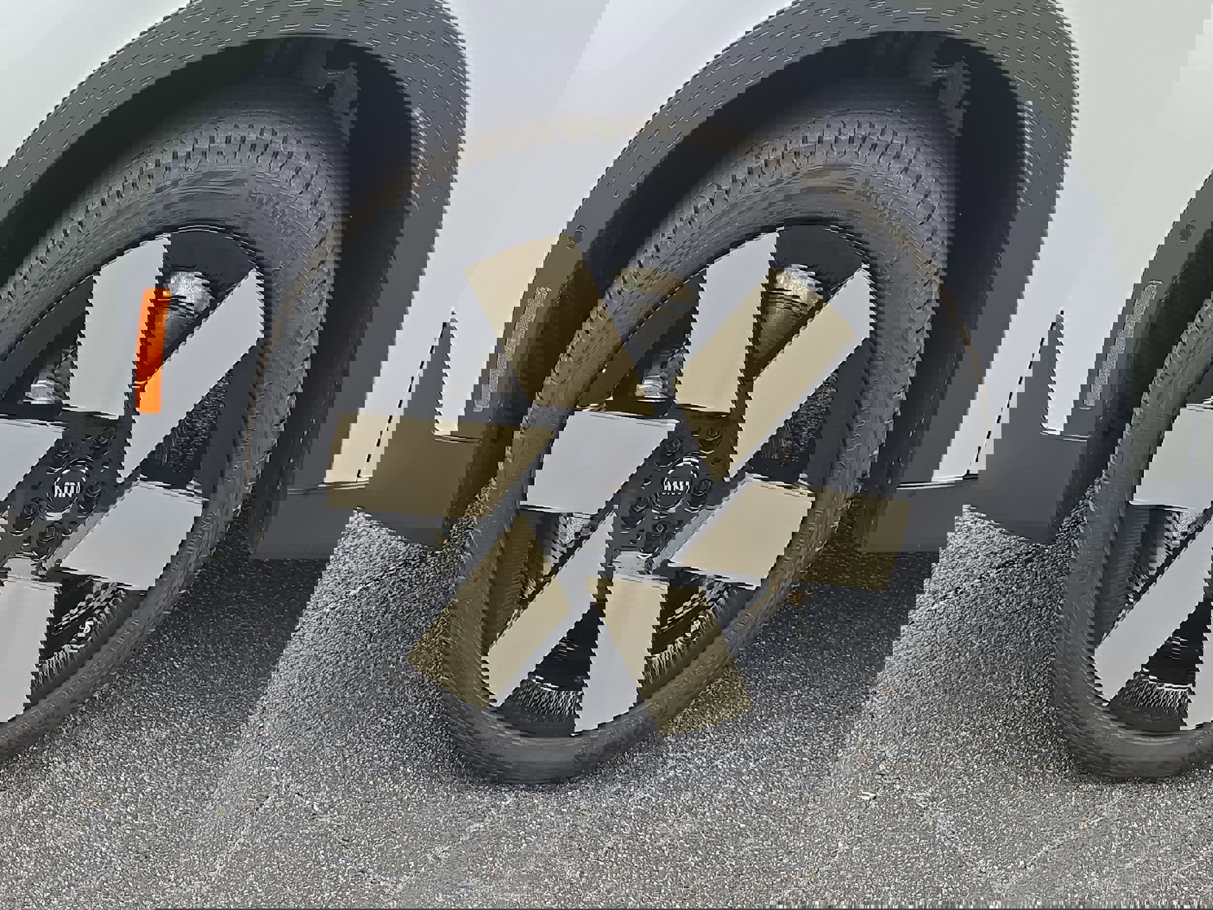 Certified 2025 MINI Cooper Countryman S w/ Comfort Package Max image 9