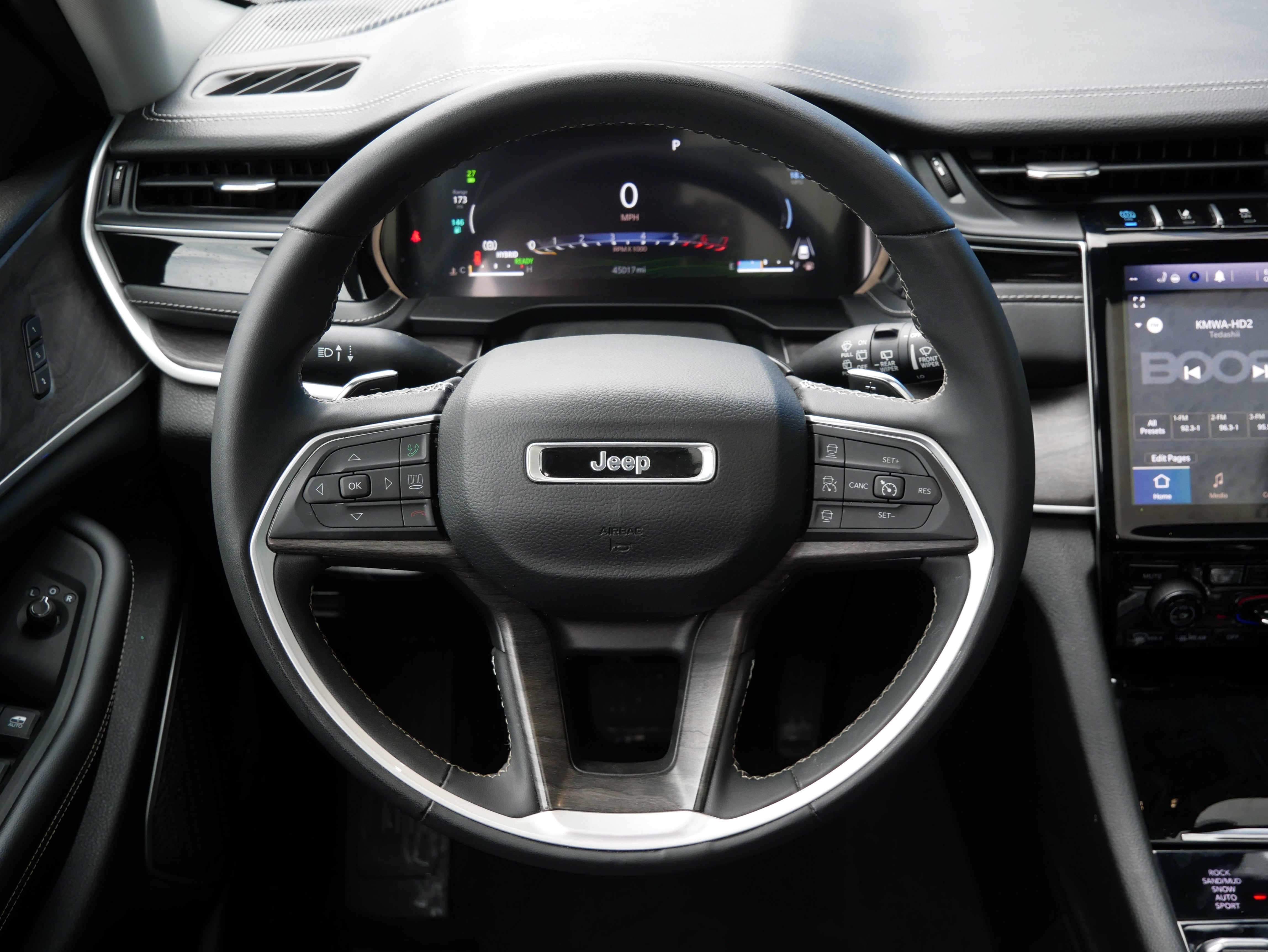 Used 2024 Jeep Grand Cherokee Limited 4xe image 12