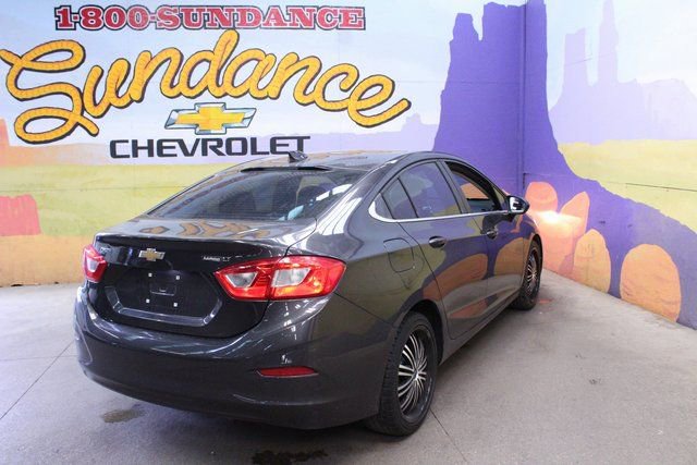 Used 2016 Chevrolet Cruze LT image 8