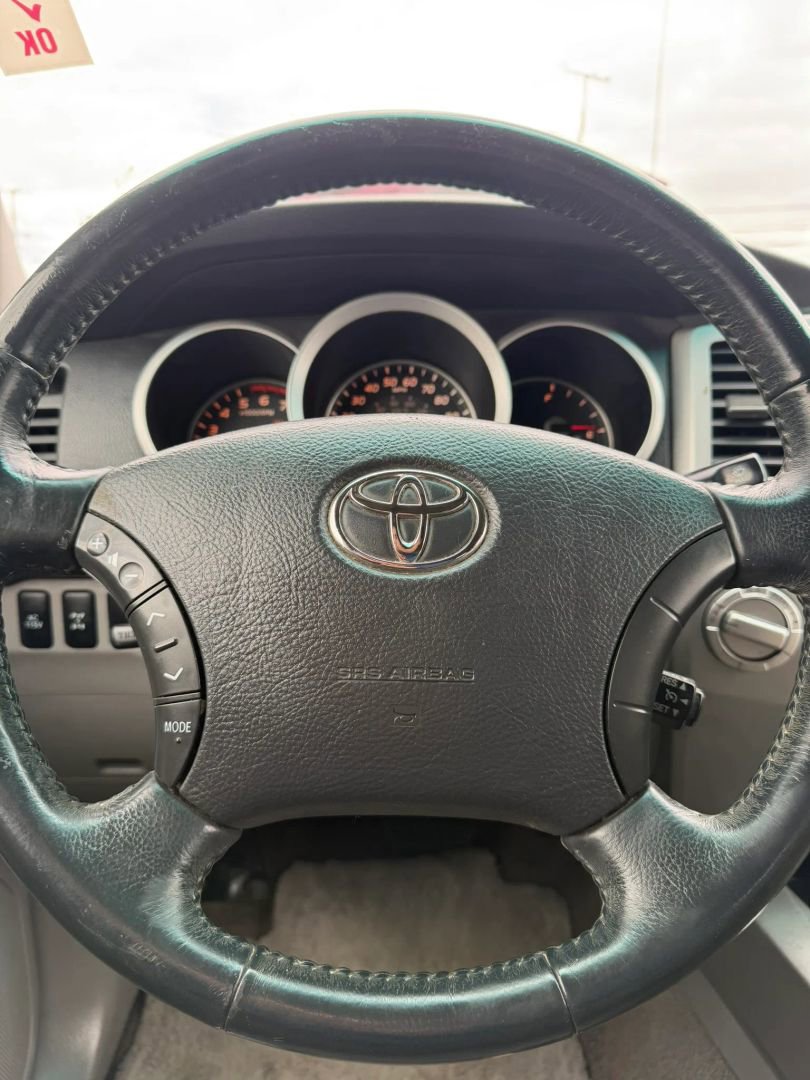 Used 2006 Toyota 4Runner Limited AWD/4WD image 21