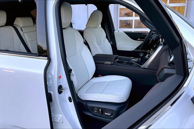 Certified 2025 Lexus LX 600 4WD w/ Accessory Package (2T) image 29