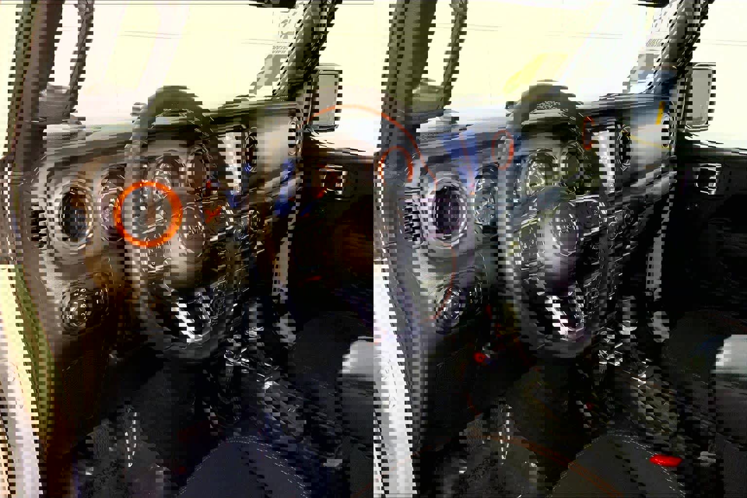 Used 2023 Jeep Gladiator Mojave w/ Cold Weather Group image 18