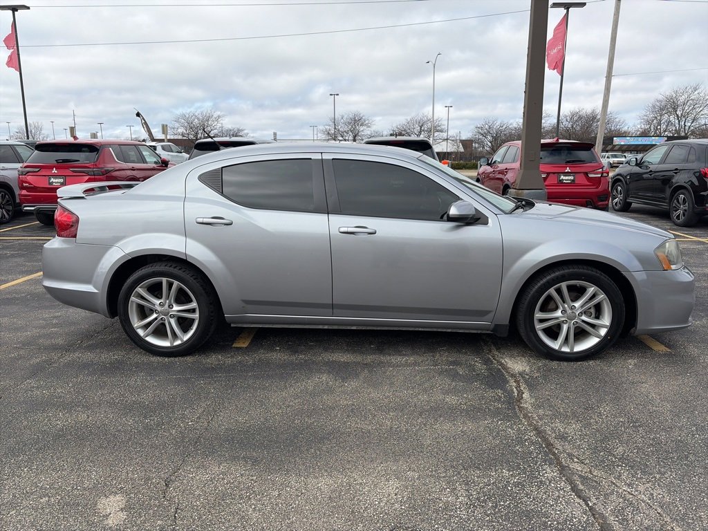 Used 2014 Dodge Avenger SXT w/ Sun/Sound Group image 7