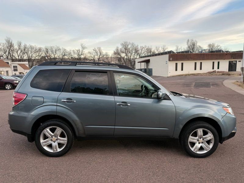 Used 2010 Subaru Forester 2.5X Premium w/ Popular Equipment Group 1A image 8