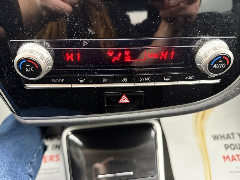 Used 2020 Mitsubishi Outlander ES image 31