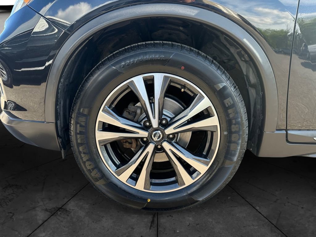 Used 2017 Nissan Rogue SL w/ SL Premium Package image 14