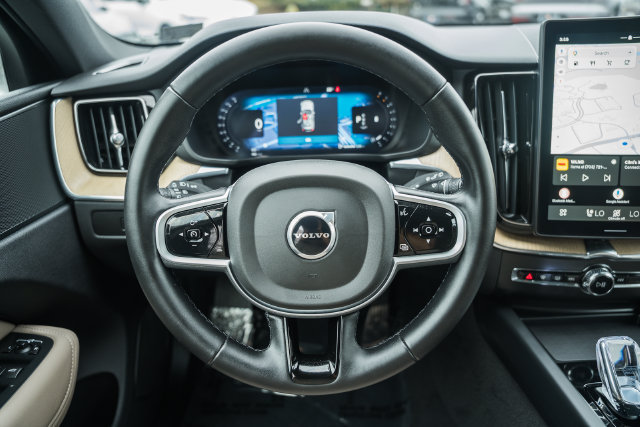 Certified 2026 Volvo XC60 B5 Plus AWD/4WD image 31