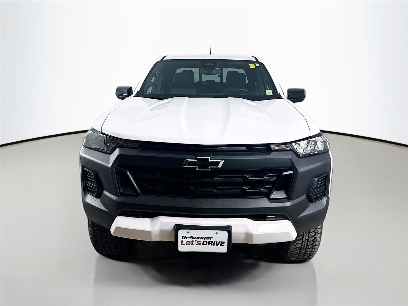 Used 2024 Chevrolet Colorado W/T w/ WT Convenience Package II image 4