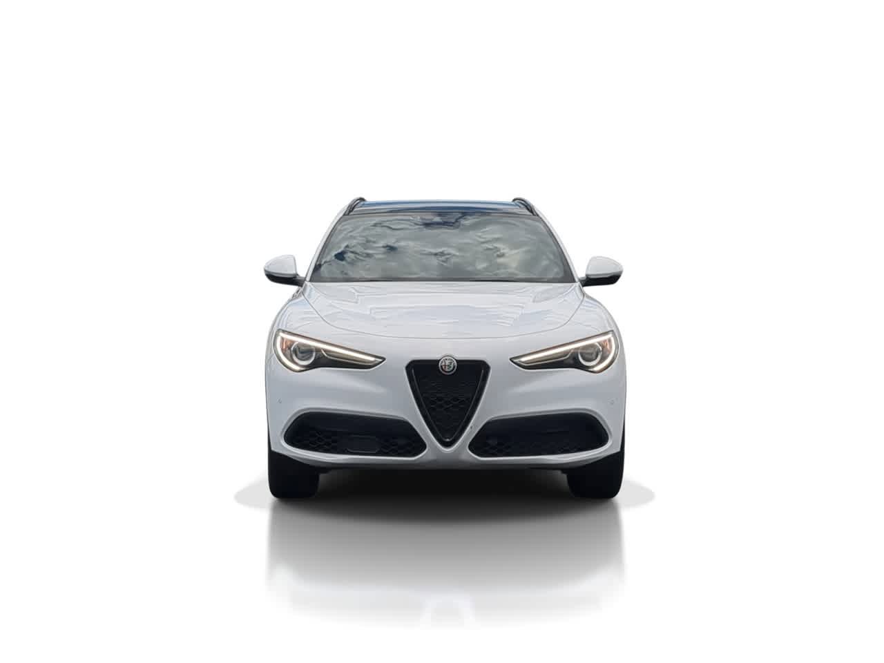 Used 2023 Alfa Romeo Stelvio Sprint AWD/4WD image 3