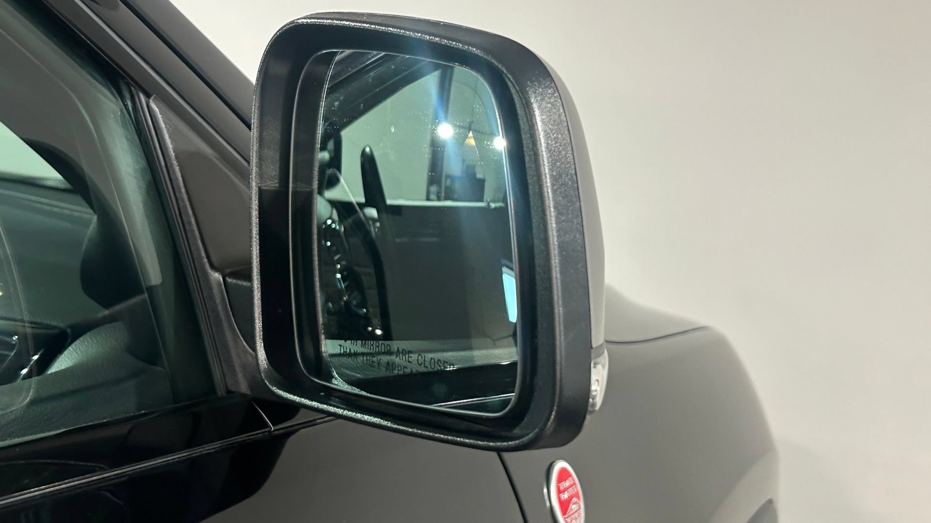 Used 2019 Jeep Grand Cherokee Trailhawk AWD/4WD image 13