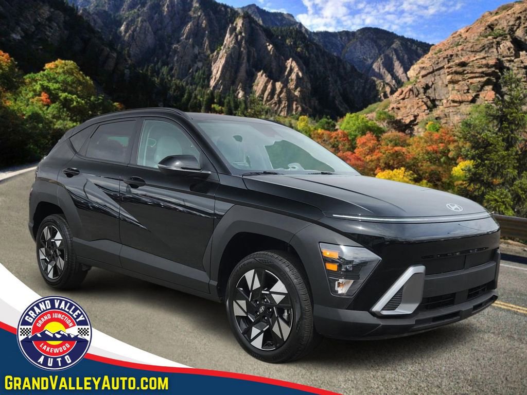 Used 2025 Hyundai Kona SEL AWD/4WD image 1