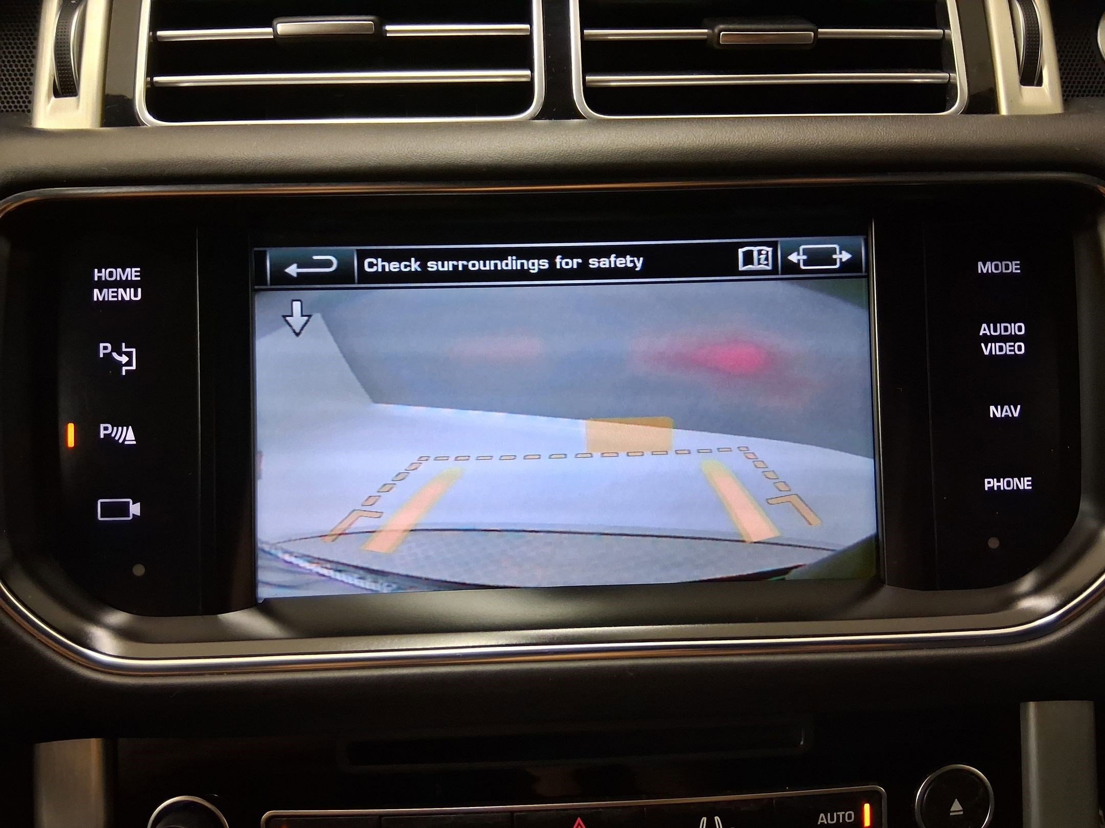 Used 2015 Land Rover Range Rover Supercharged image 29