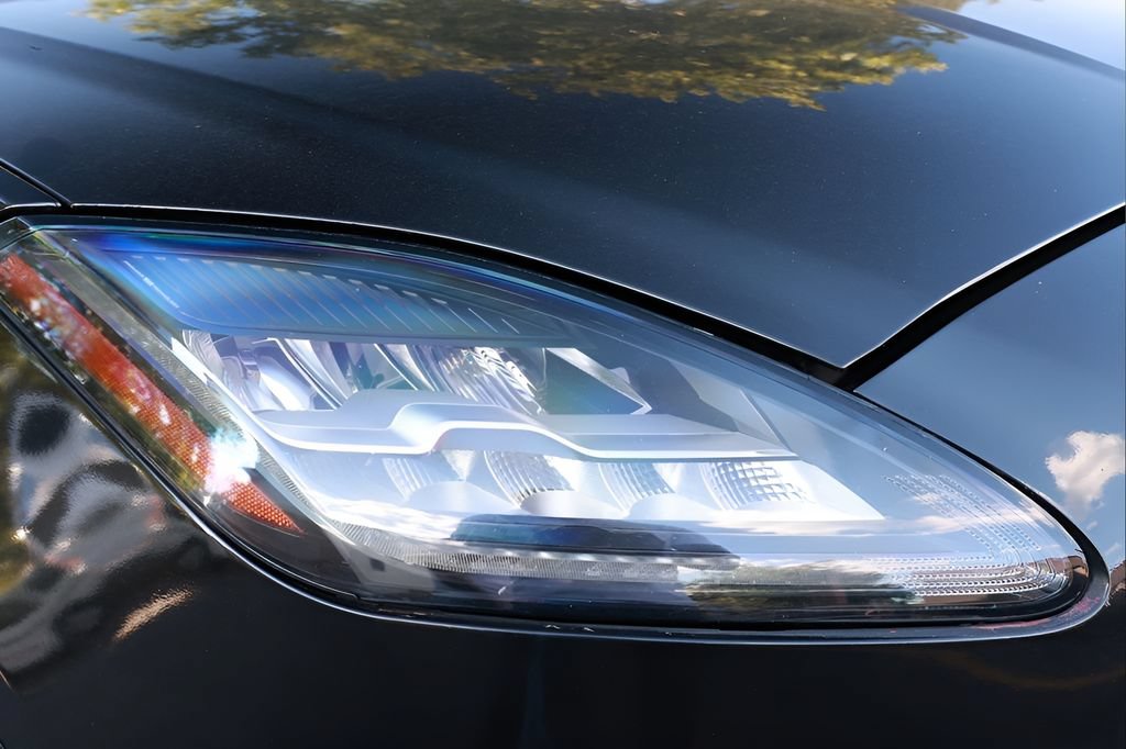Used 2019 Jaguar E-PACE SE AWD/4WD image 31