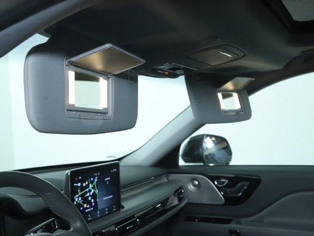 Used 2020 Lincoln Aviator Reserve w/ Equipment Group 202A image 21