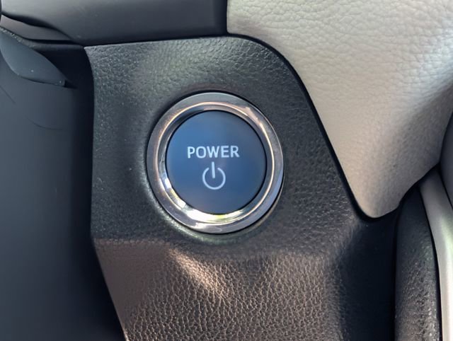 Used 2021 Toyota RAV4 XLE Premium AWD/4WD image 19