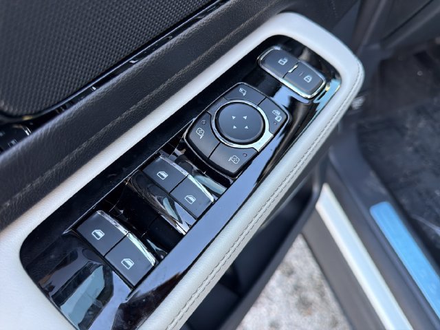 New 2027 Lincoln Aviator AWD image 23