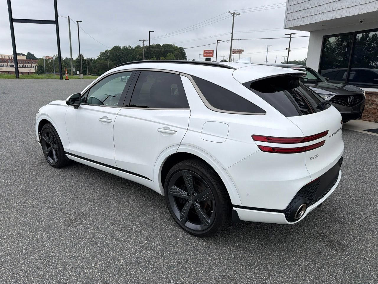 Used 2023 Genesis GV70 2.5T w/ Sport Prestige Package AWD/4WD image 7