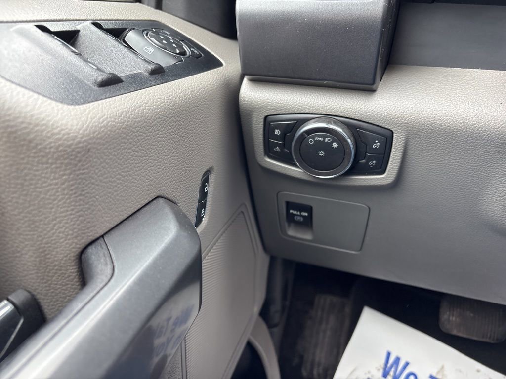 Used 2018 Ford F150 XLT w/ Trailer Tow Package AWD/4WD image 23