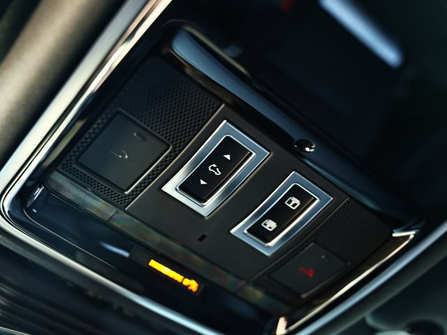 New 2026 Land Rover Range Rover Velar Belgravia AWD/4WD image 50