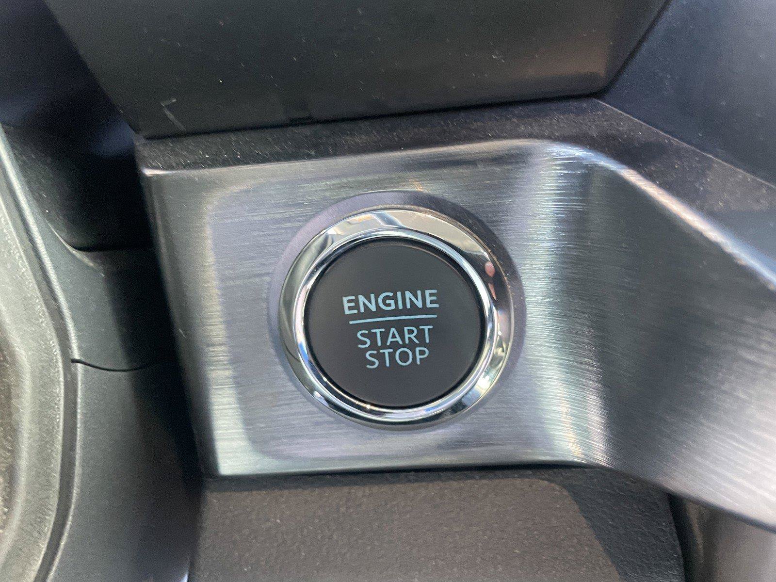 Used 2025 Ford F250 Lariat AWD/4WD image 18
