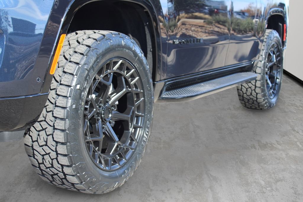 New 2025 Jeep Wagoneer Series II w/ HD Trailer Tow Package AWD/4WD image 10
