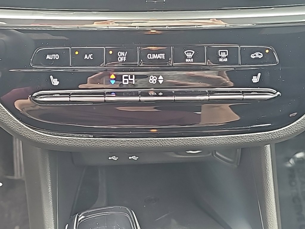 New 2025 Buick Envista Avenir image 23