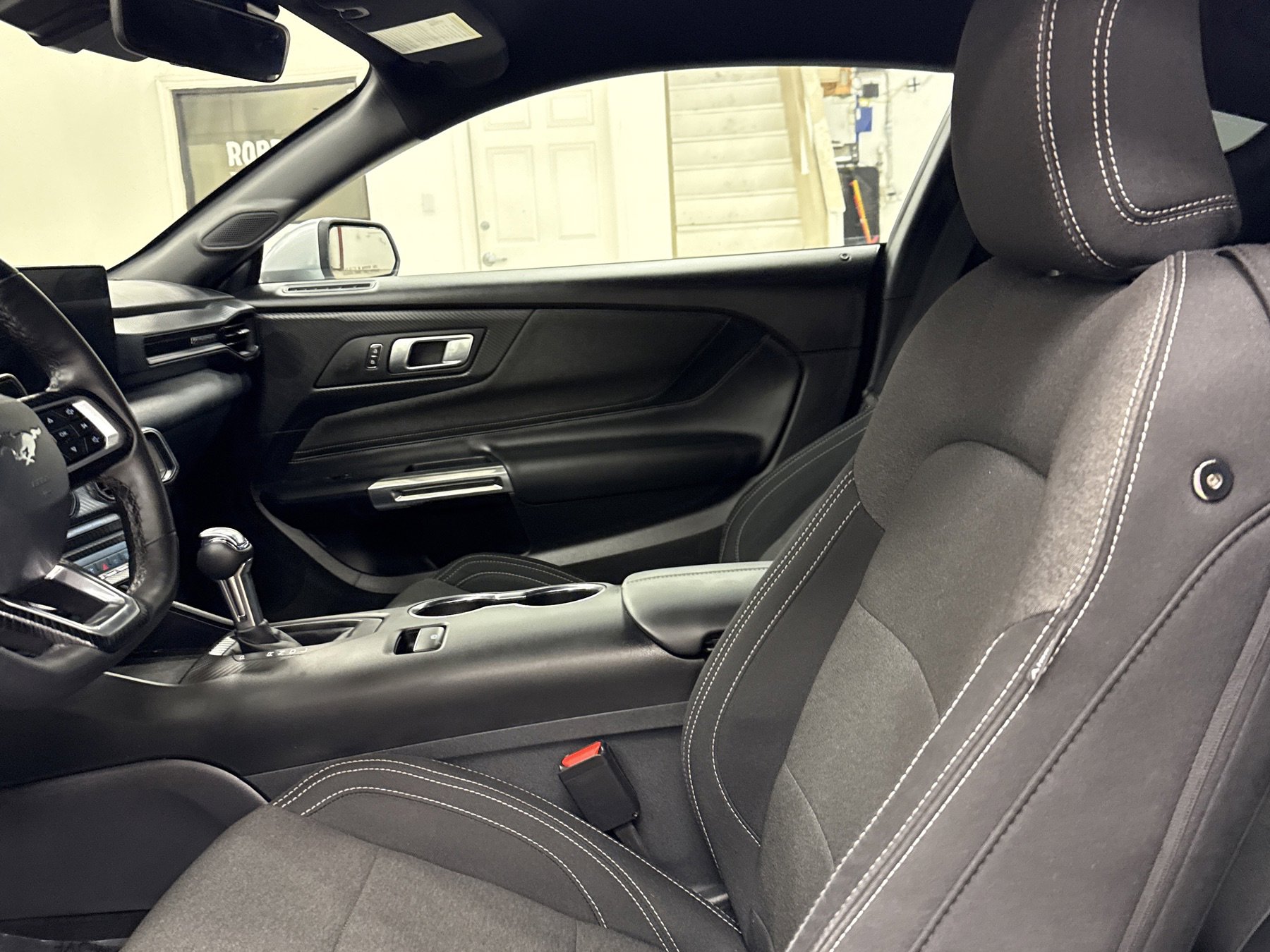 Used 2025 Ford Mustang Coupe image 4