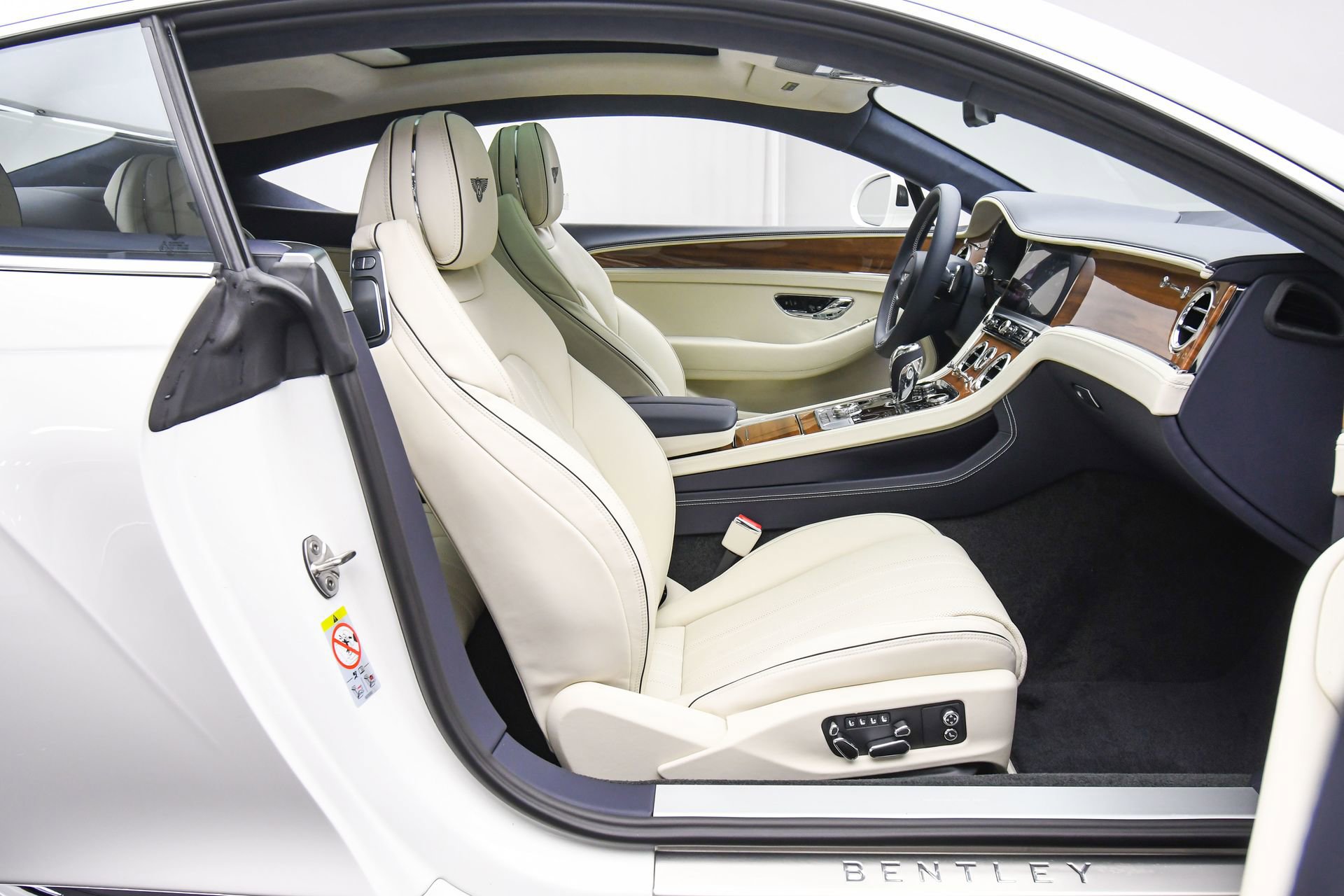 New 2026 Bentley Continental GT AWD/4WD image 43