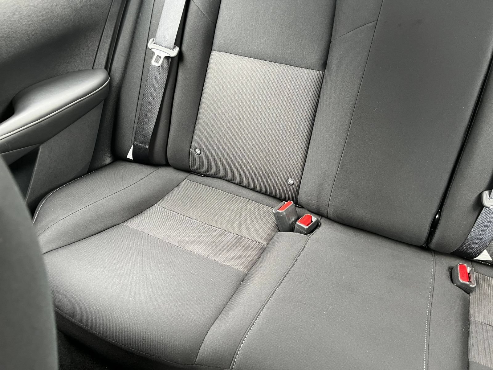 Used 2025 Nissan Sentra SV FWD image 39