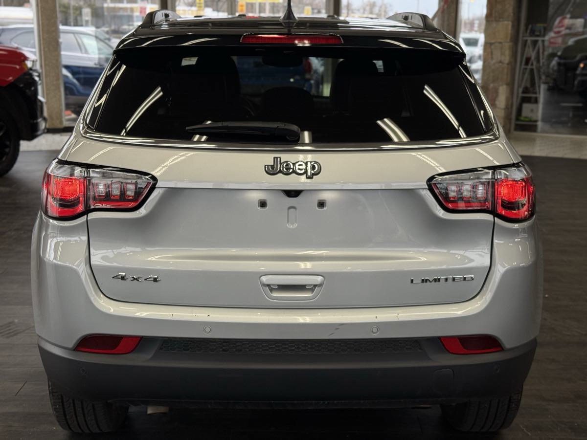 Used 2025 Jeep Compass Limited image 13