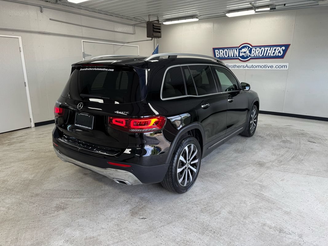 Used 2022 Mercedes-Benz GLB 250 4MATIC w/ Premium Package Lite image 9