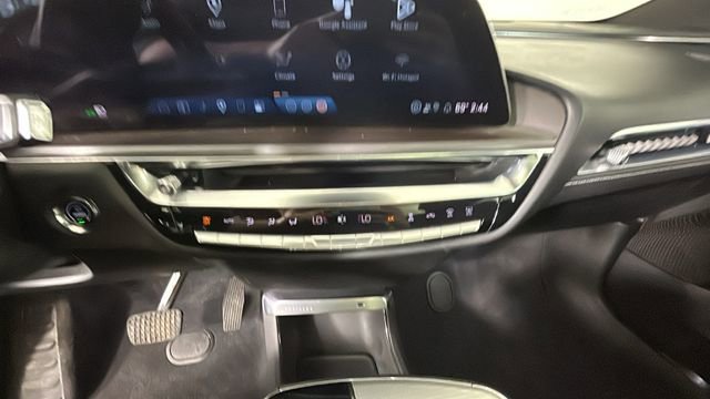 Used 2024 Cadillac Lyriq Tech AWD/4WD image 23