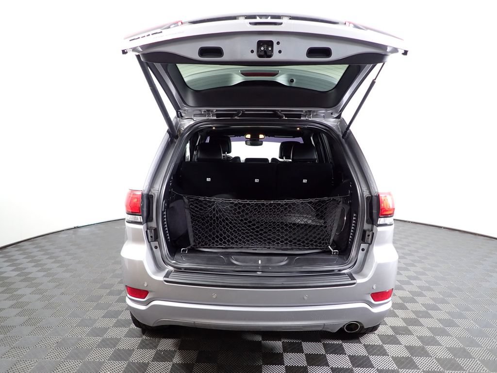 Used 2019 Jeep Grand Cherokee Altitude AWD/4WD image 14
