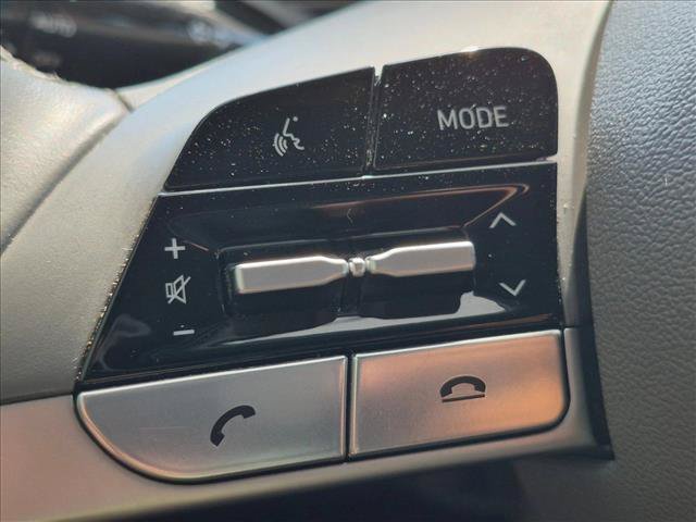 Used 2021 Hyundai Elantra SEL w/ Convenience + Premium Package FWD image 6