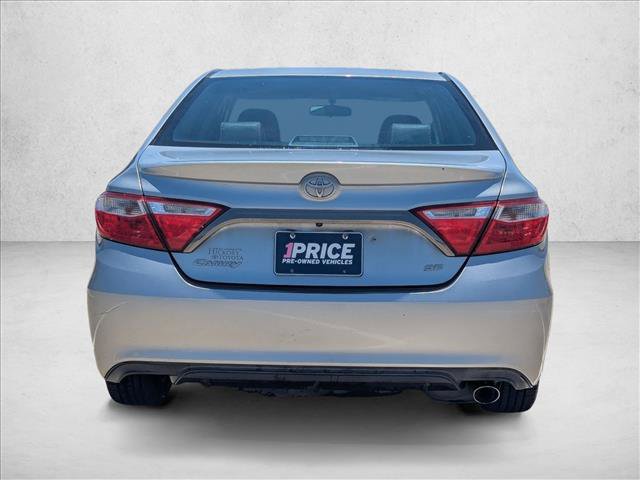 Used 2016 Toyota Camry SE FWD image 6