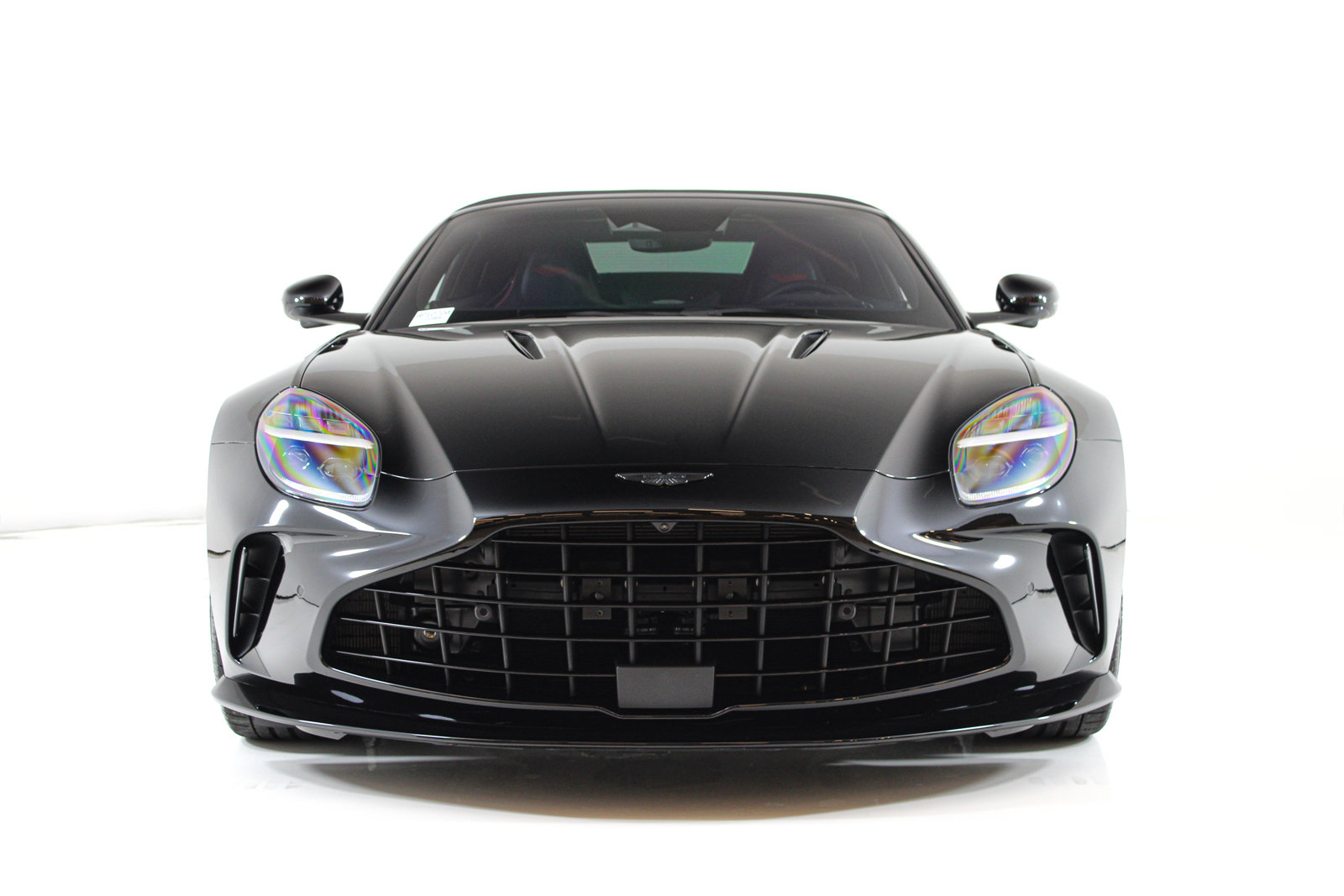 Used 2026 Aston Martin V8 Vantage S RWD image 60