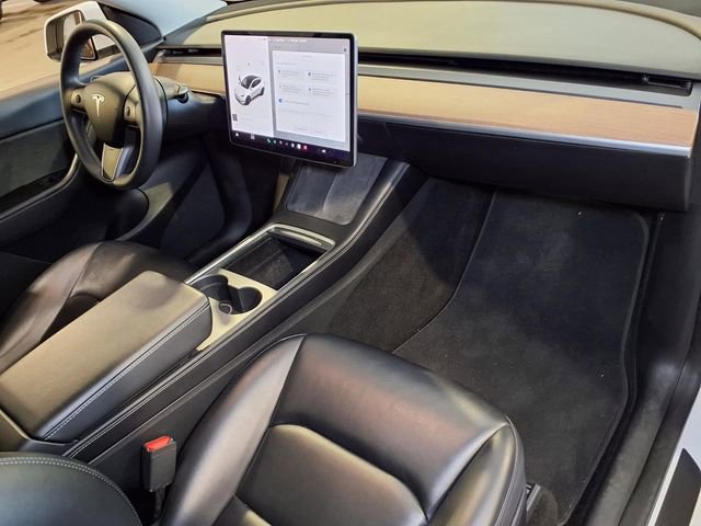 Used 2022 Tesla Model Y Long Range AWD/4WD image 29