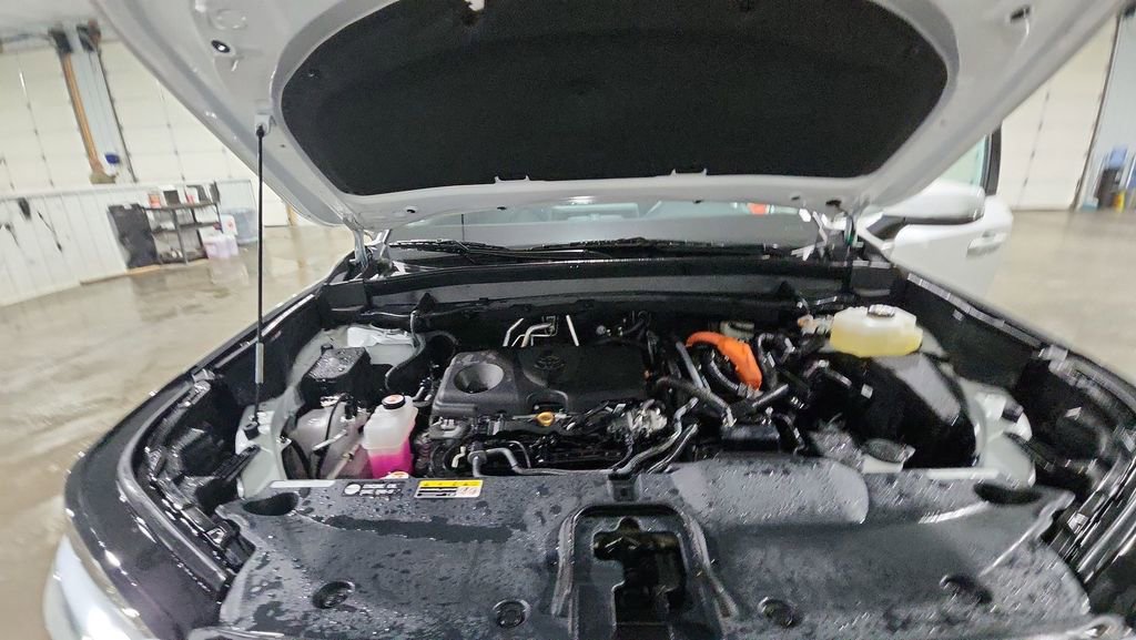 Used 2024 Toyota Grand Highlander XLE image 30