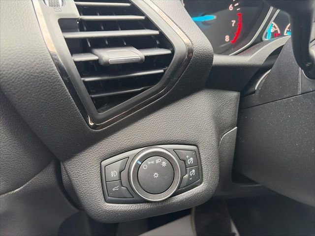 Used 2018 Ford Escape SEL image 18