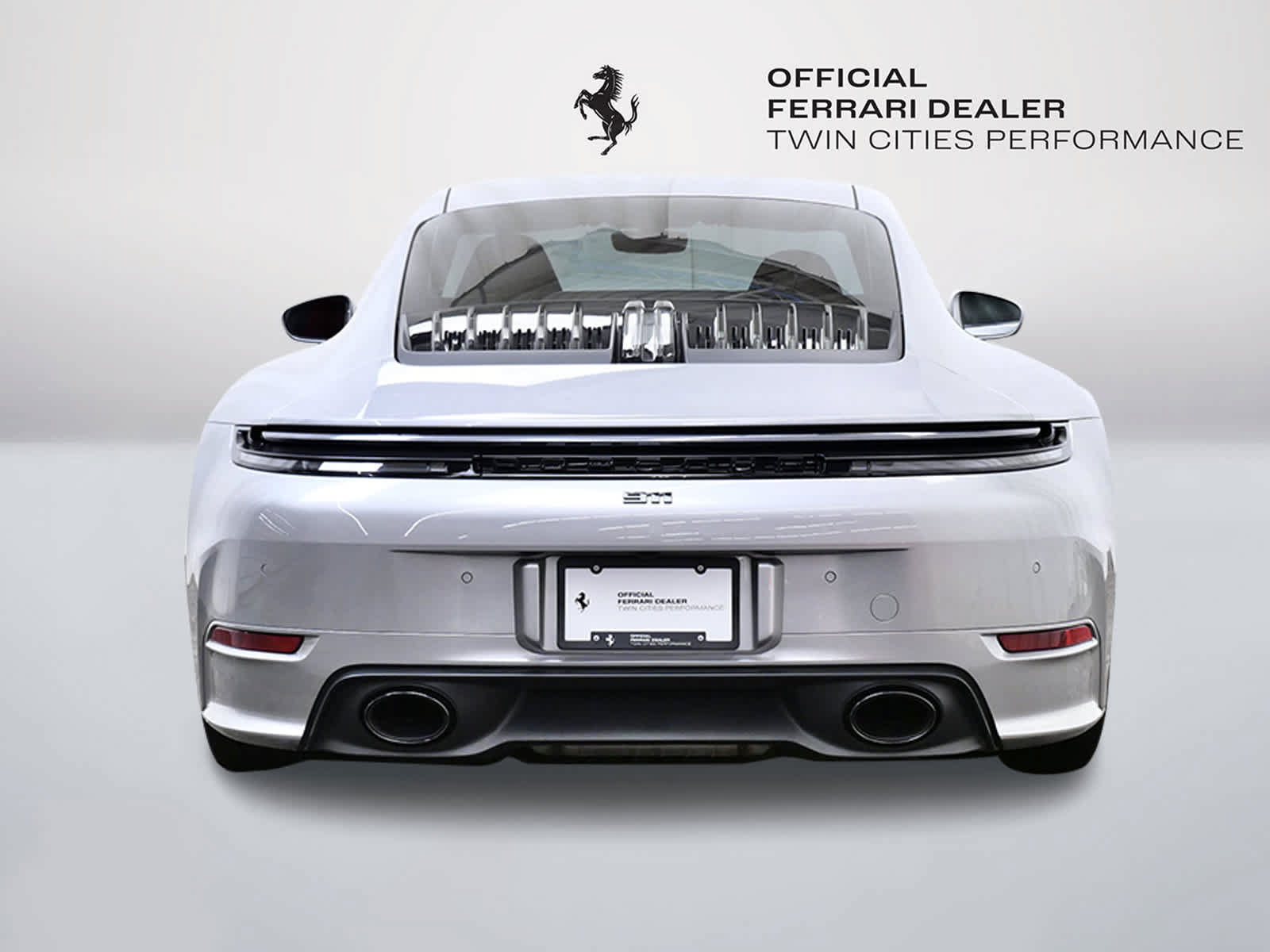 Used 2025 Porsche 911 Carrera RWD image 4