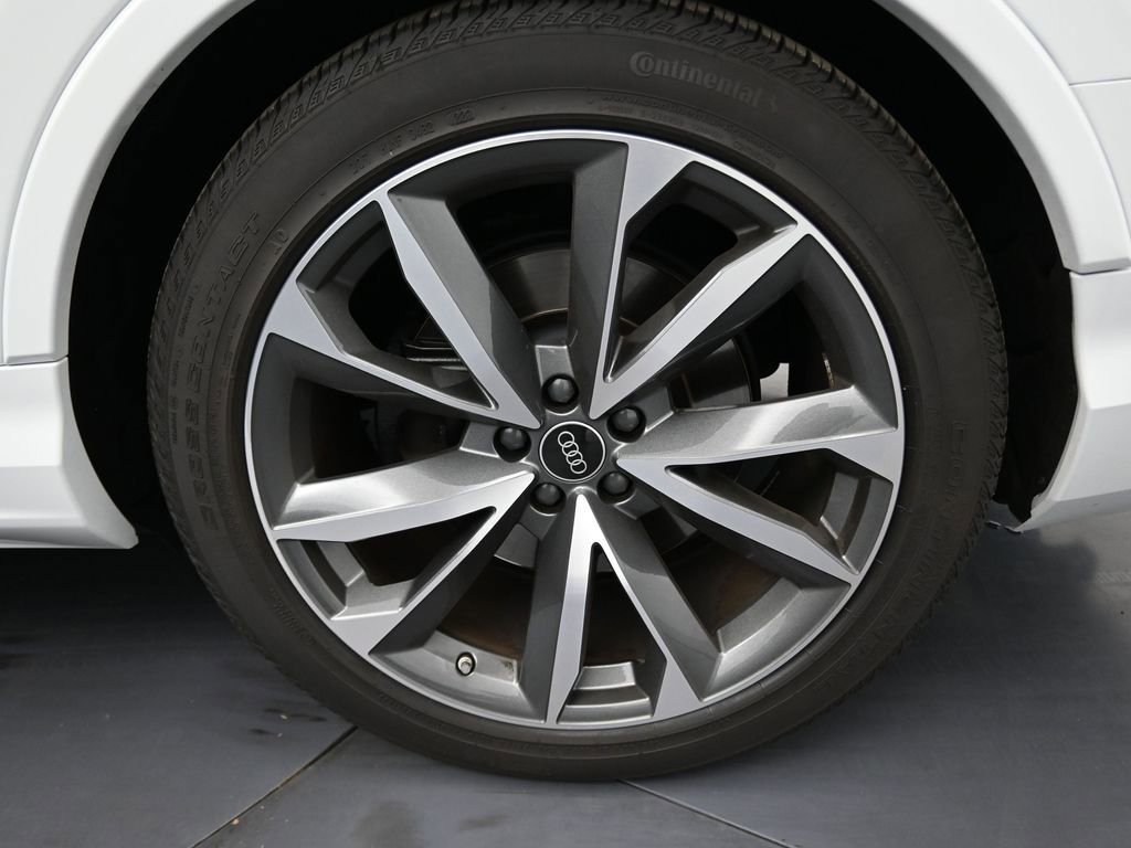 Used 2023 Audi SQ7 Prestige w/ Prestige Package image 15