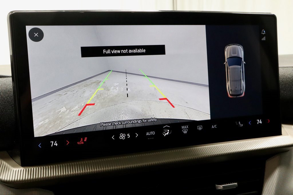 Certified 2025 Ford Explorer Active image 2