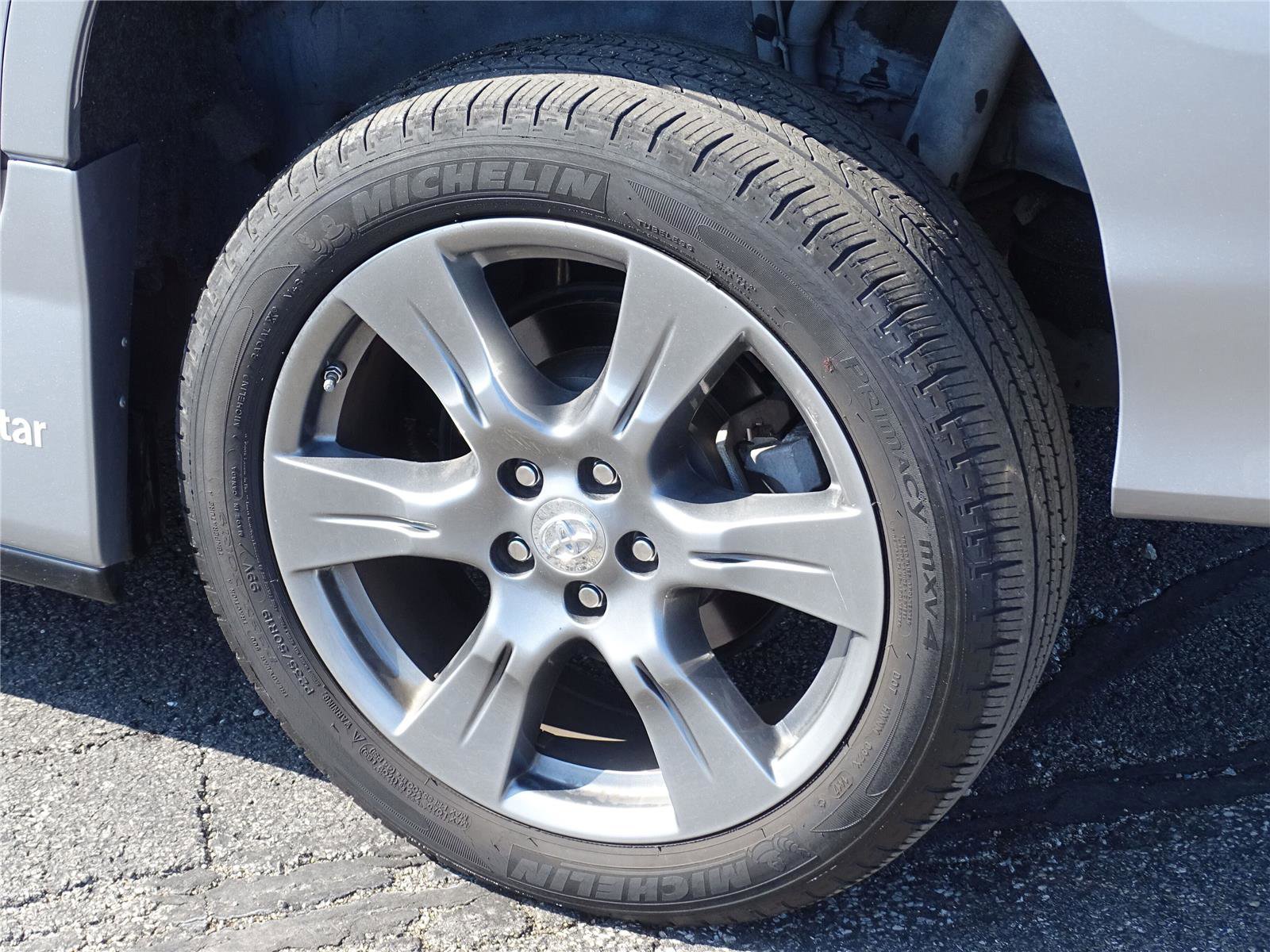 Used 2017 Toyota Sienna SE w/ SE Preferred Package FWD image 13