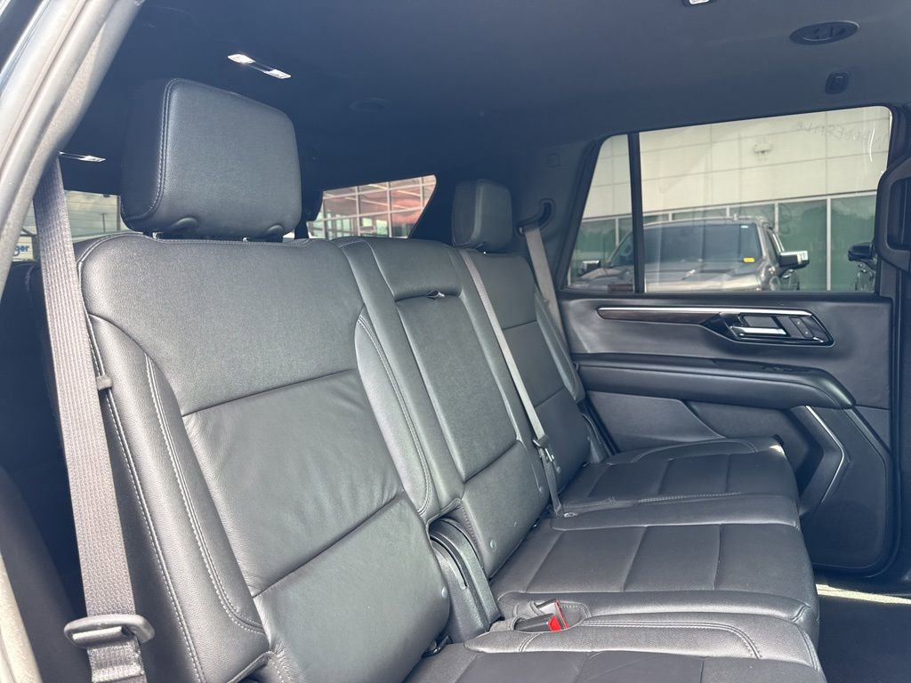 Used 2025 Chevrolet Tahoe Z71 AWD/4WD image 28