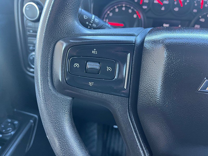 Used 2020 Chevrolet Silverado 1500 Custom w/ Custom Value Package AWD/4WD image 28