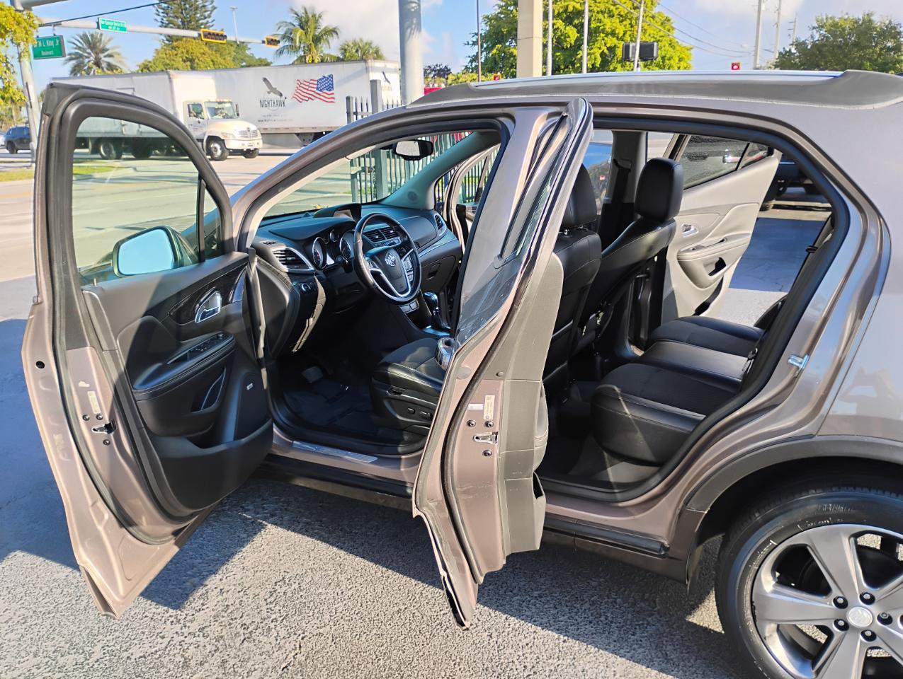 Used 2014 Buick Encore Convenience FWD image 6