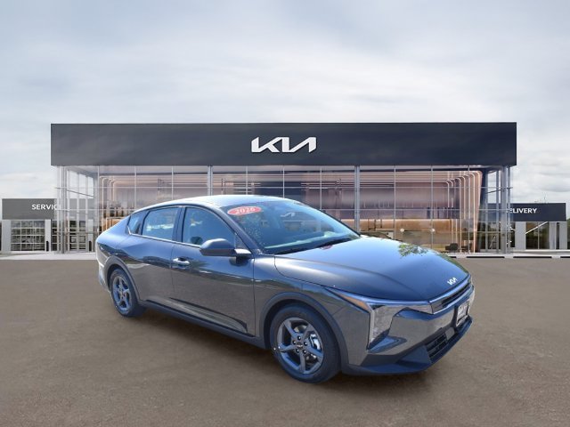 New 2026 Kia K4 FWD image 11