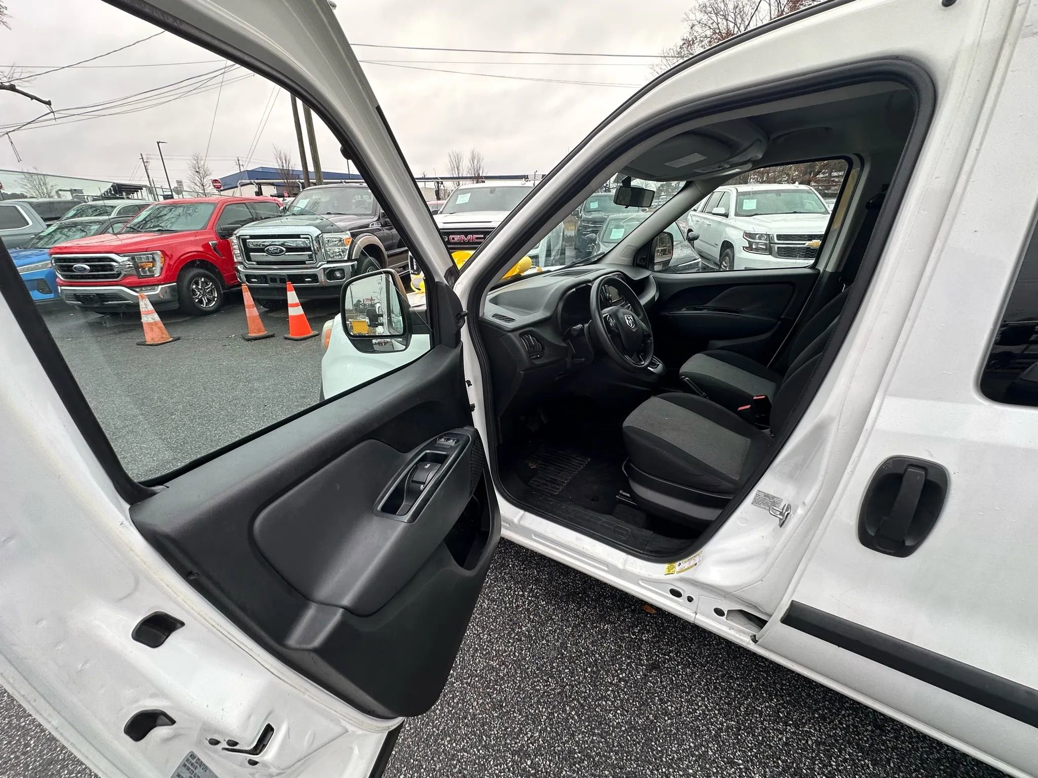 Used 2019 RAM ProMaster City Tradesman image 23