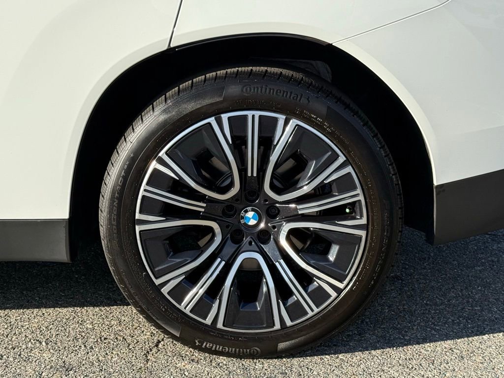 Used 2025 BMW X3 xDrive30i w/ Premium Package image 17